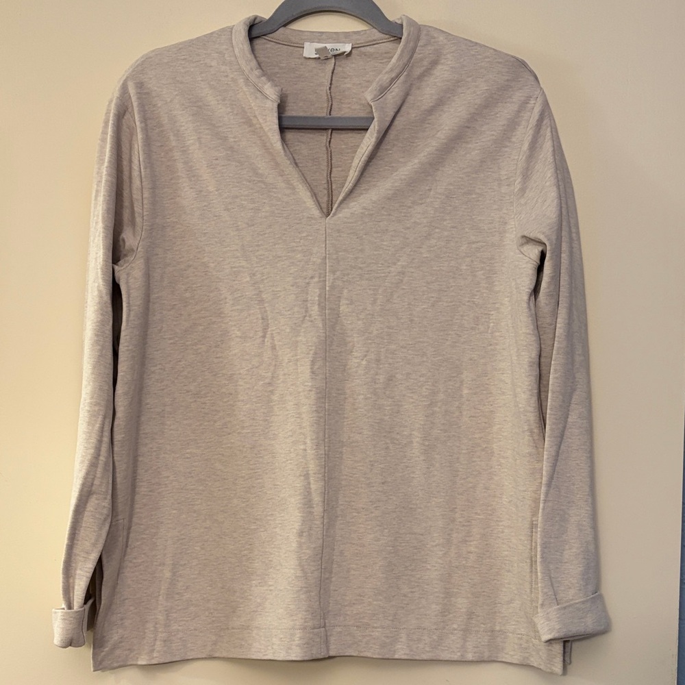 Haven Well Within Women's Beige Long Sleeve ORGANIC COTTON V-neck Top,‎ small